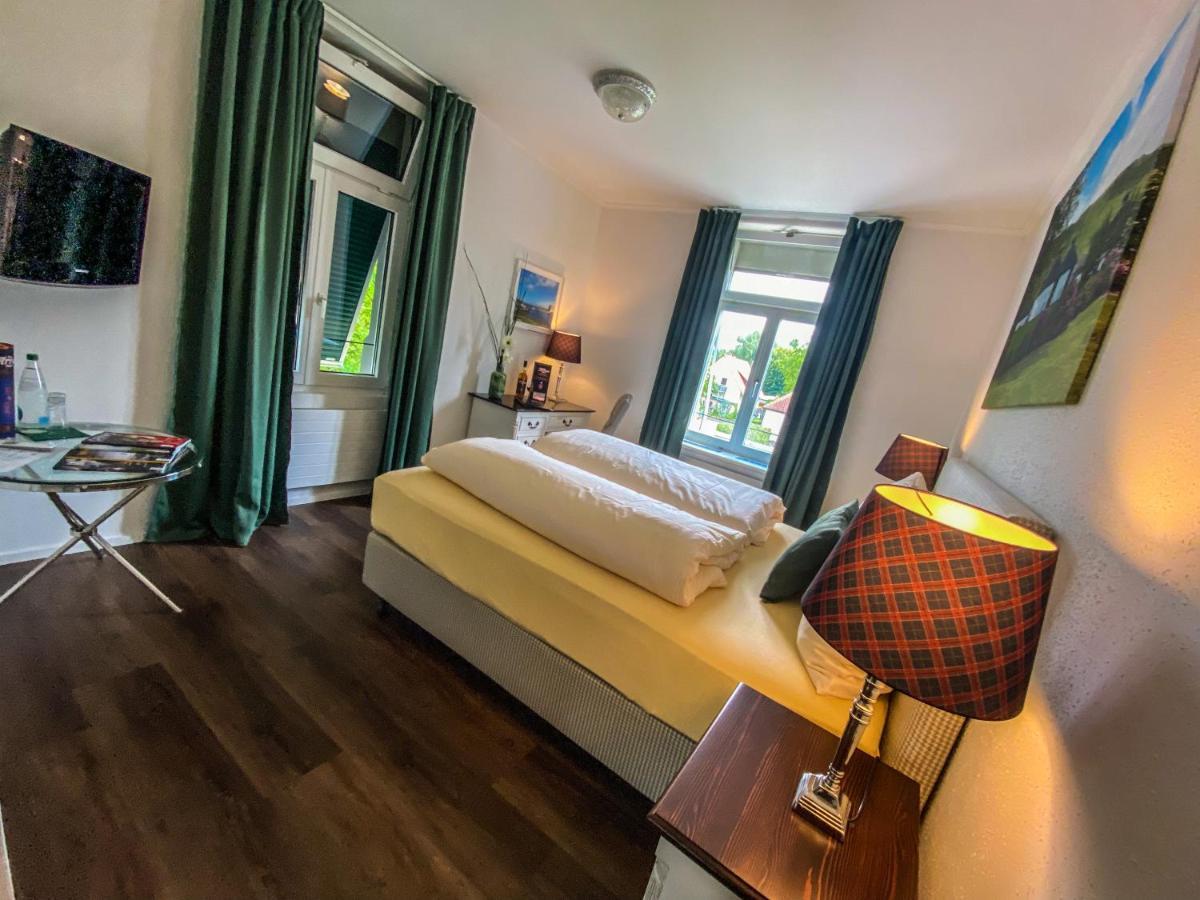 Trompeterschloessle Hotel & Residence Taegerwilen Luaran gambar
